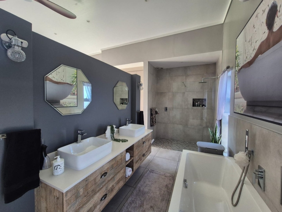 3 Bedroom Property for Sale in Blue Mountain Village Western Cape
